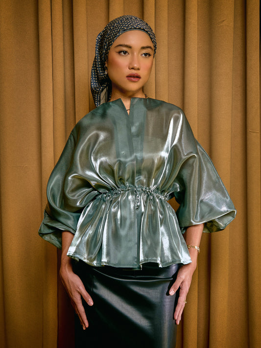 Vaness Top in Sage Grey