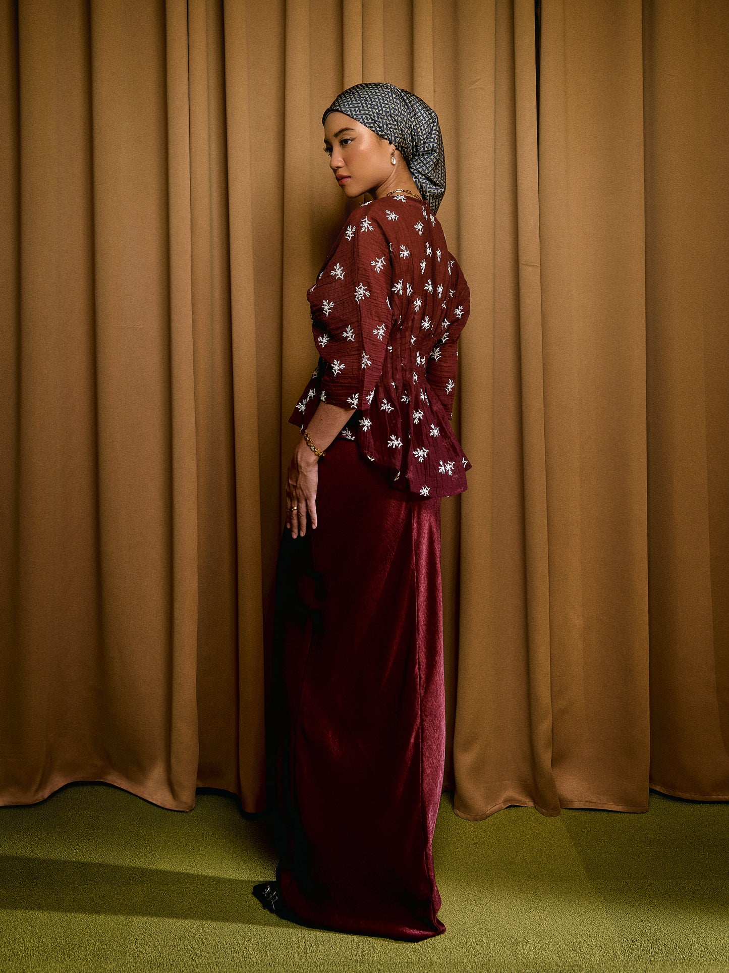 Alys Top in Burgundy