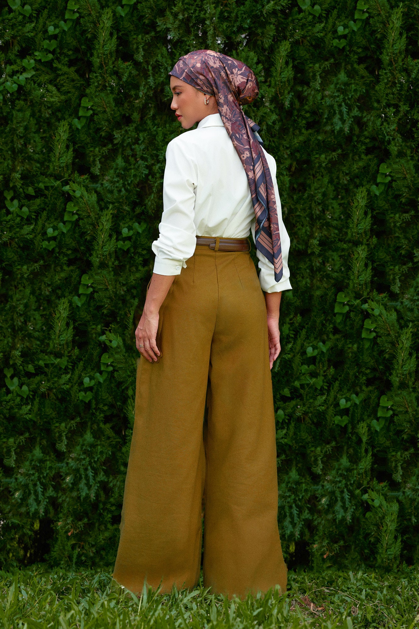 Vierra Cotton-Linen Pants in Olive