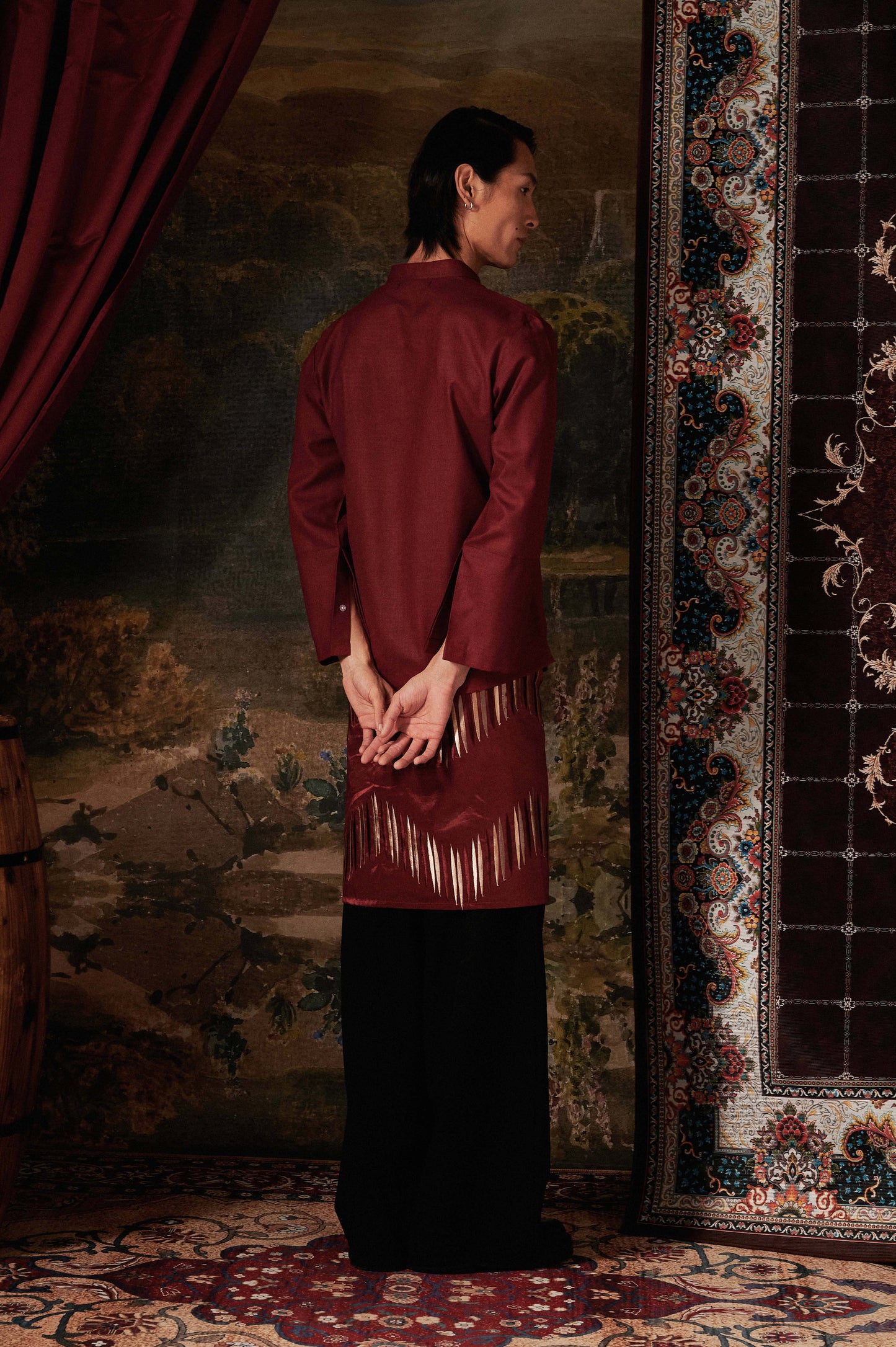 Malakhai Kurta Top in Burgundy