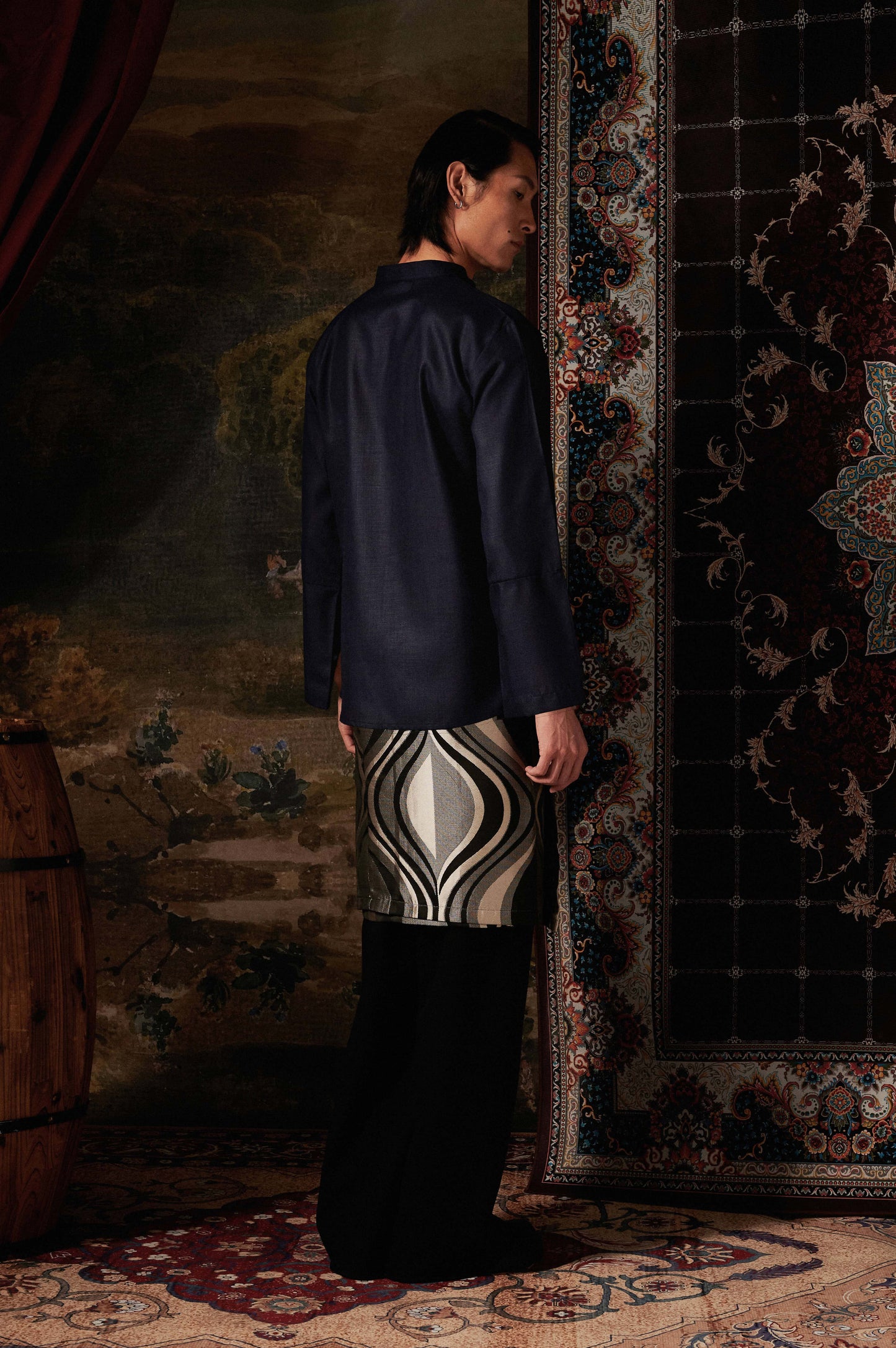 Malakhai Kurta Top in Navy Blue