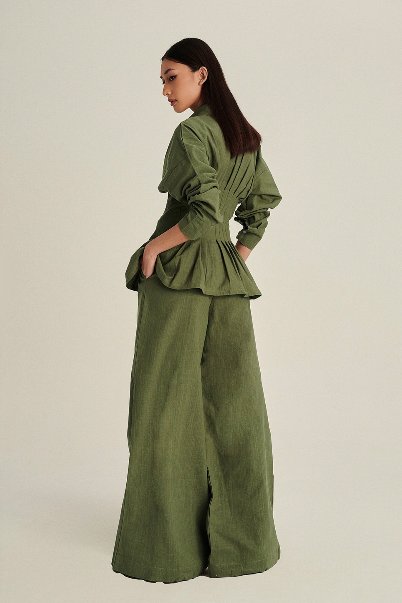 Vera Linen Top in Olive