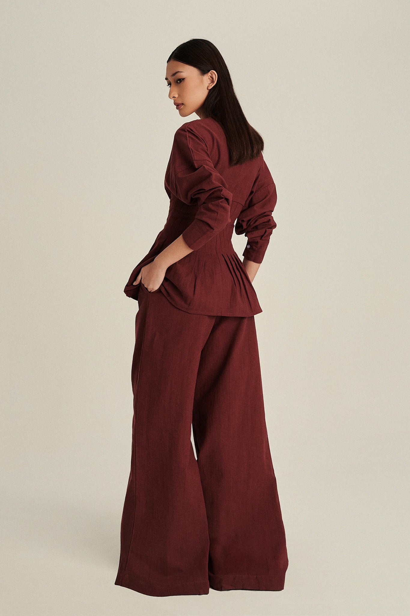 Valerie Linen Top in Burgundy