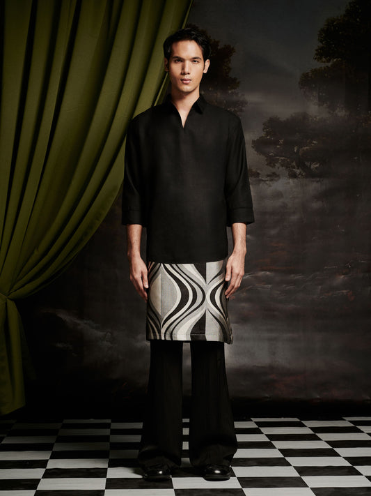 Staine Kurta Top in Jet Black