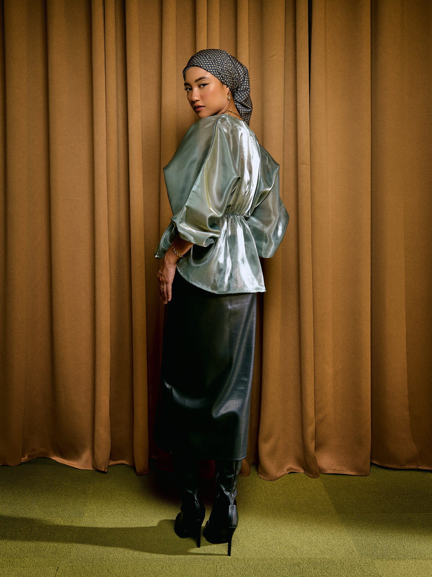 Vaness Top in Sage Grey