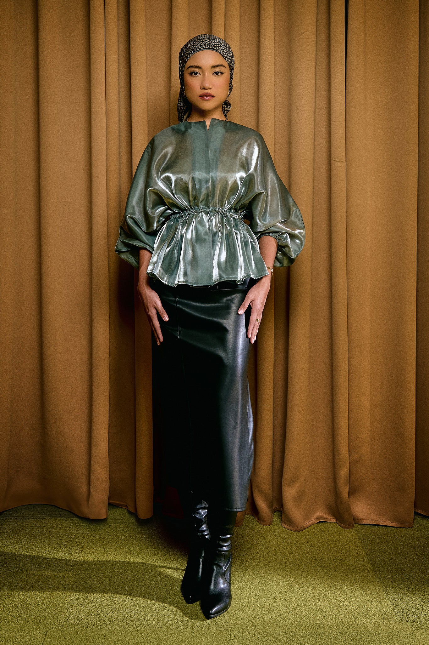 Vaness Top in Sage Grey