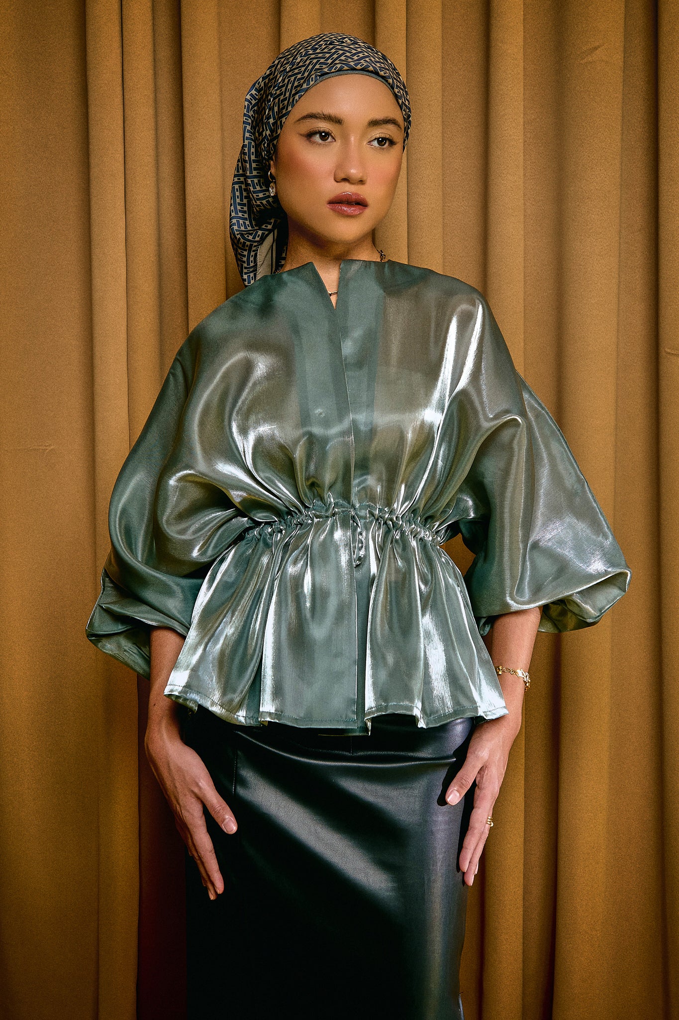 Vaness Top in Sage Grey