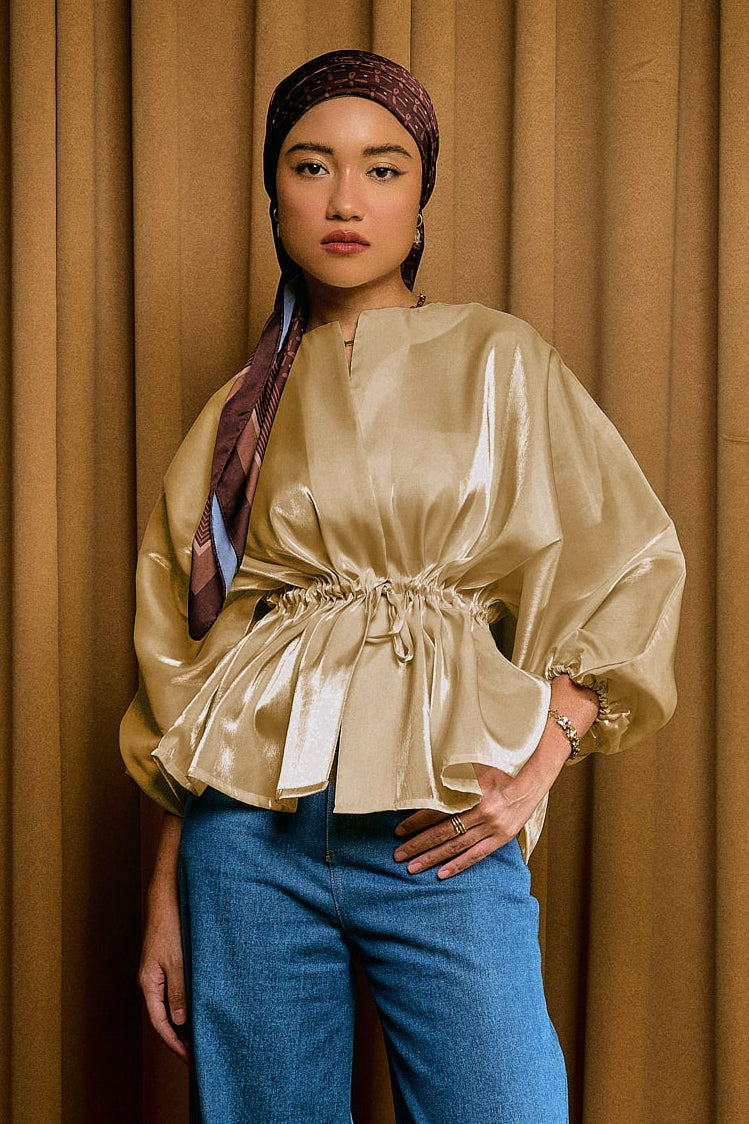 Vaness Top in Sand Beige