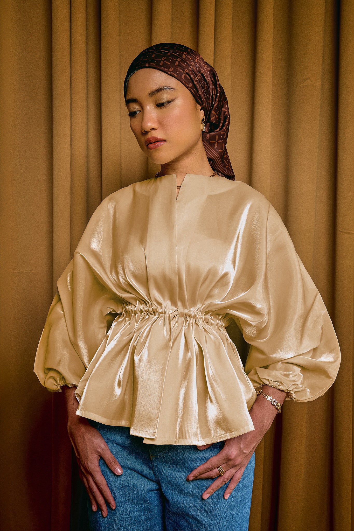 Vaness Top in Sand Beige