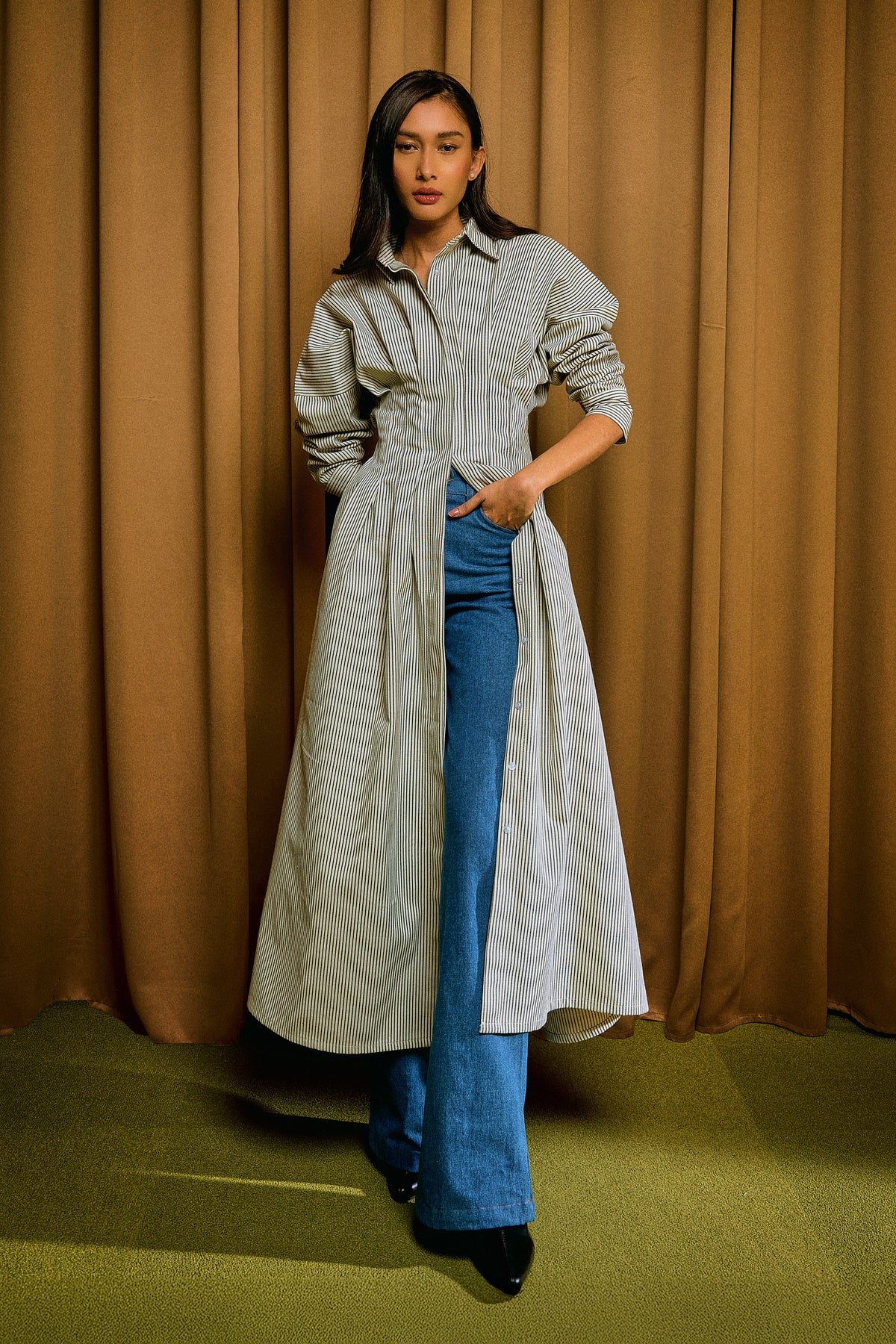 DRESS