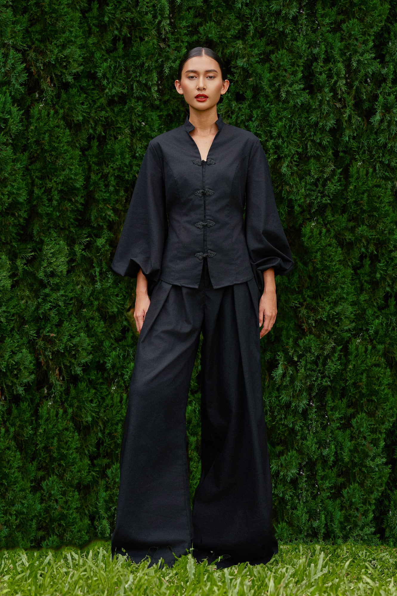 Vierra Cotton-Linen Pants in Midnight