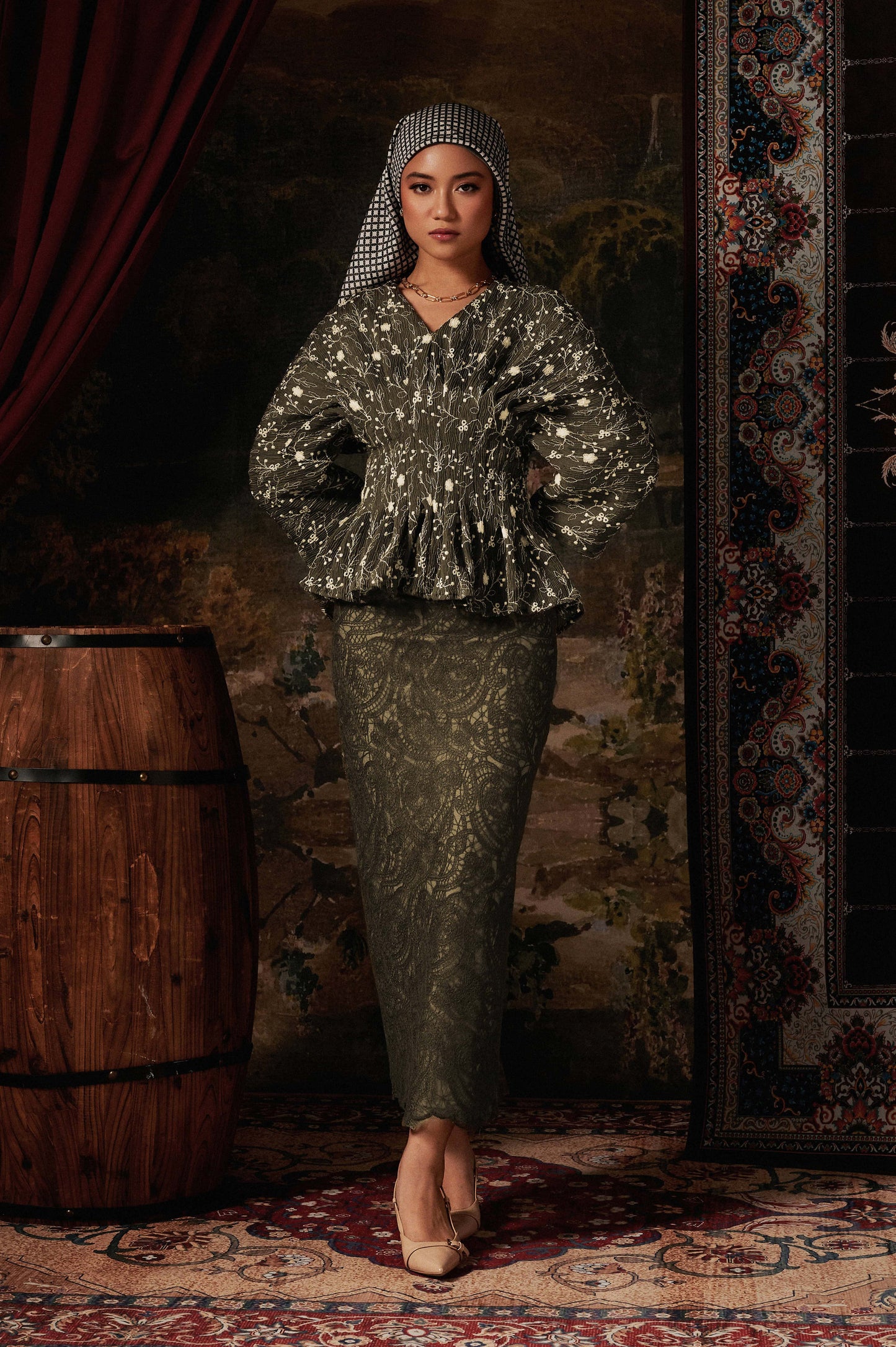 Isadora Lace Kurung in Olive