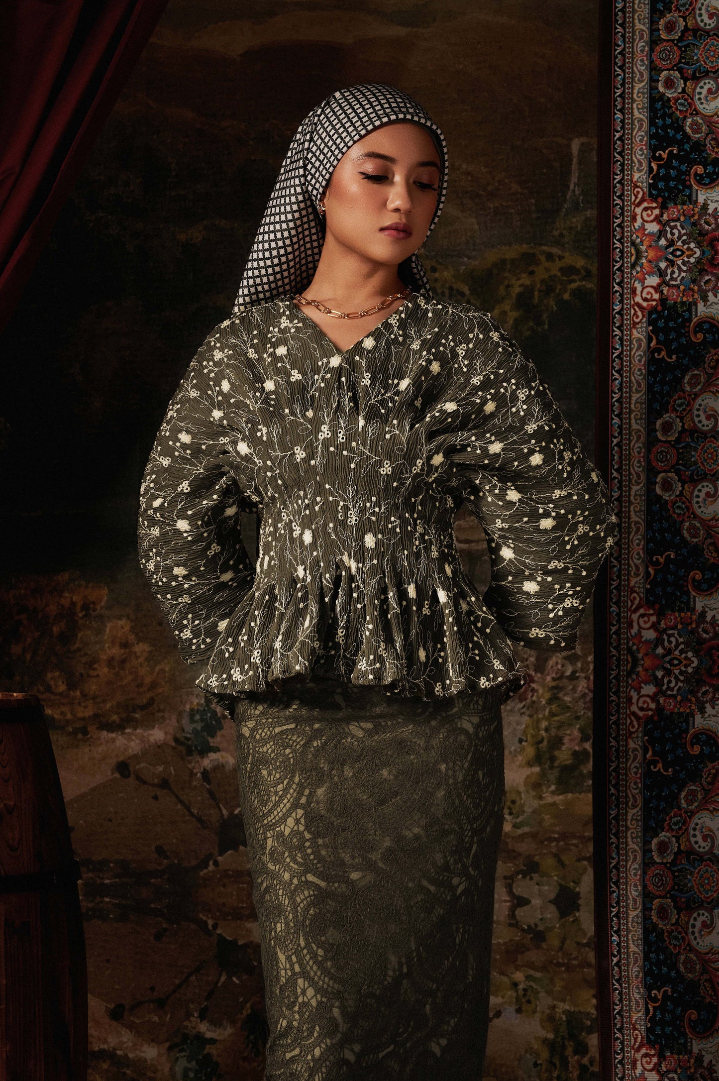 Isadora Lace Kurung in Olive