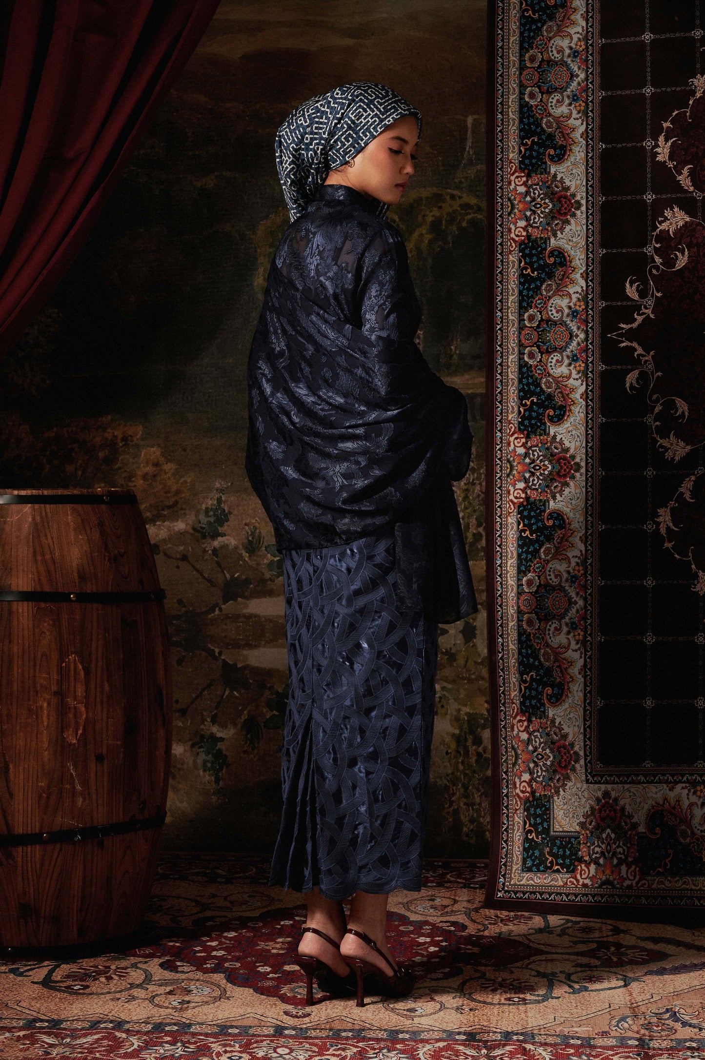 Olenna Kebaya in Navy Blue