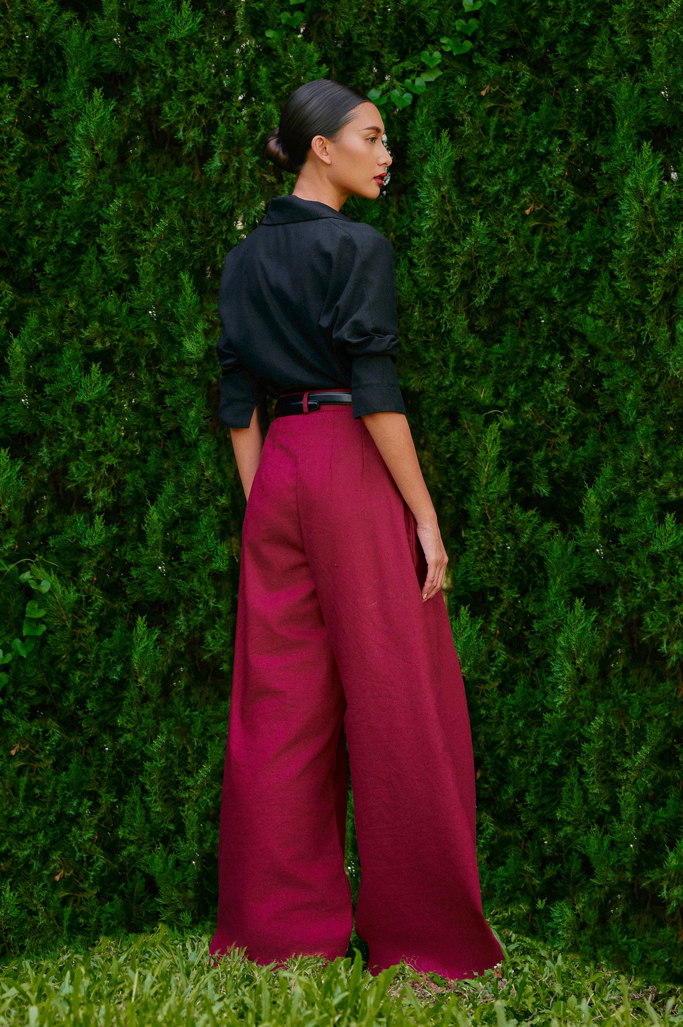 Vierra Cotton-Linen Pants in Magenta