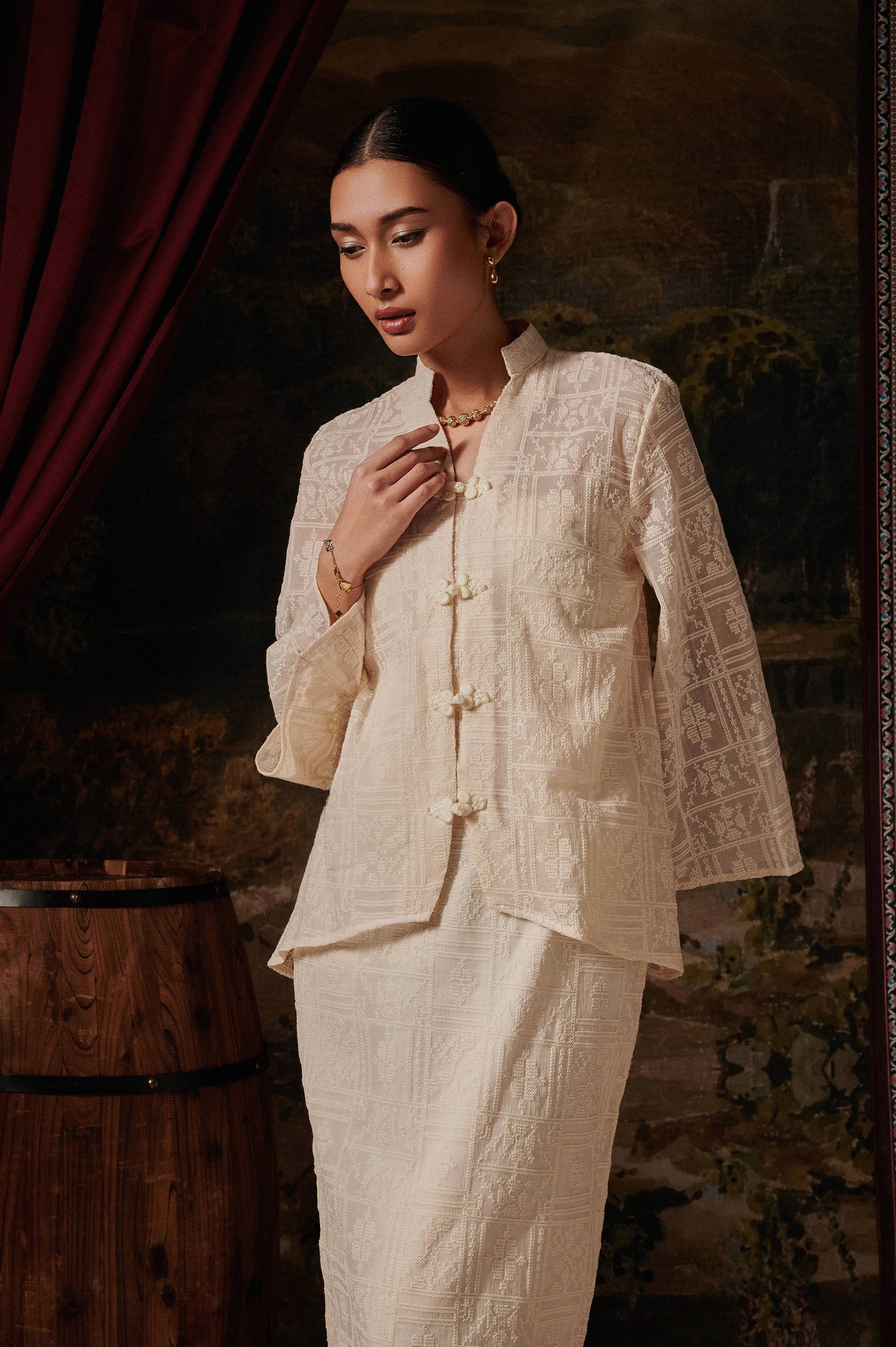 Atheena Kurung in Off-White (Special Edition)