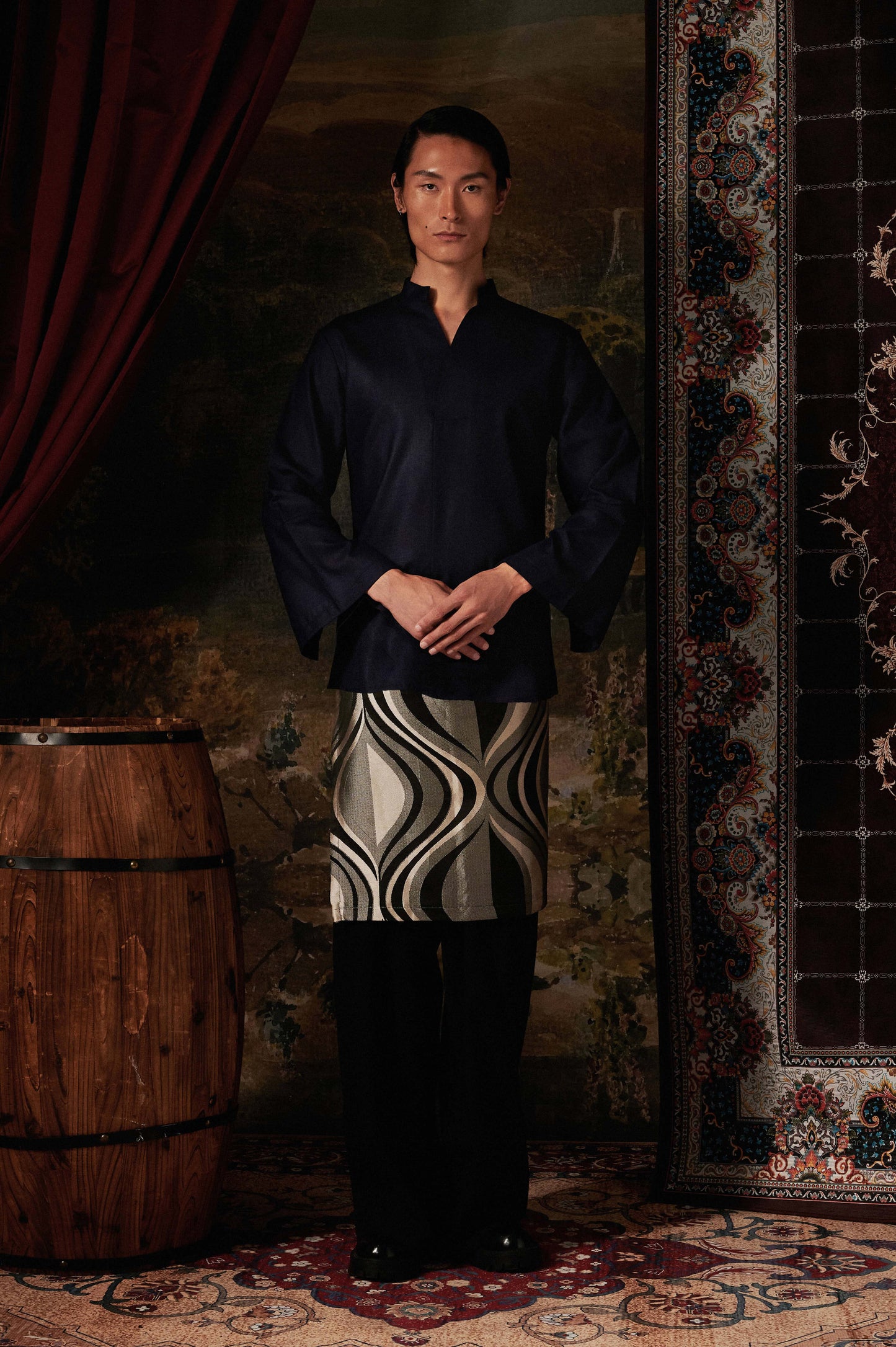 Malakhai Kurta Top in Navy Blue