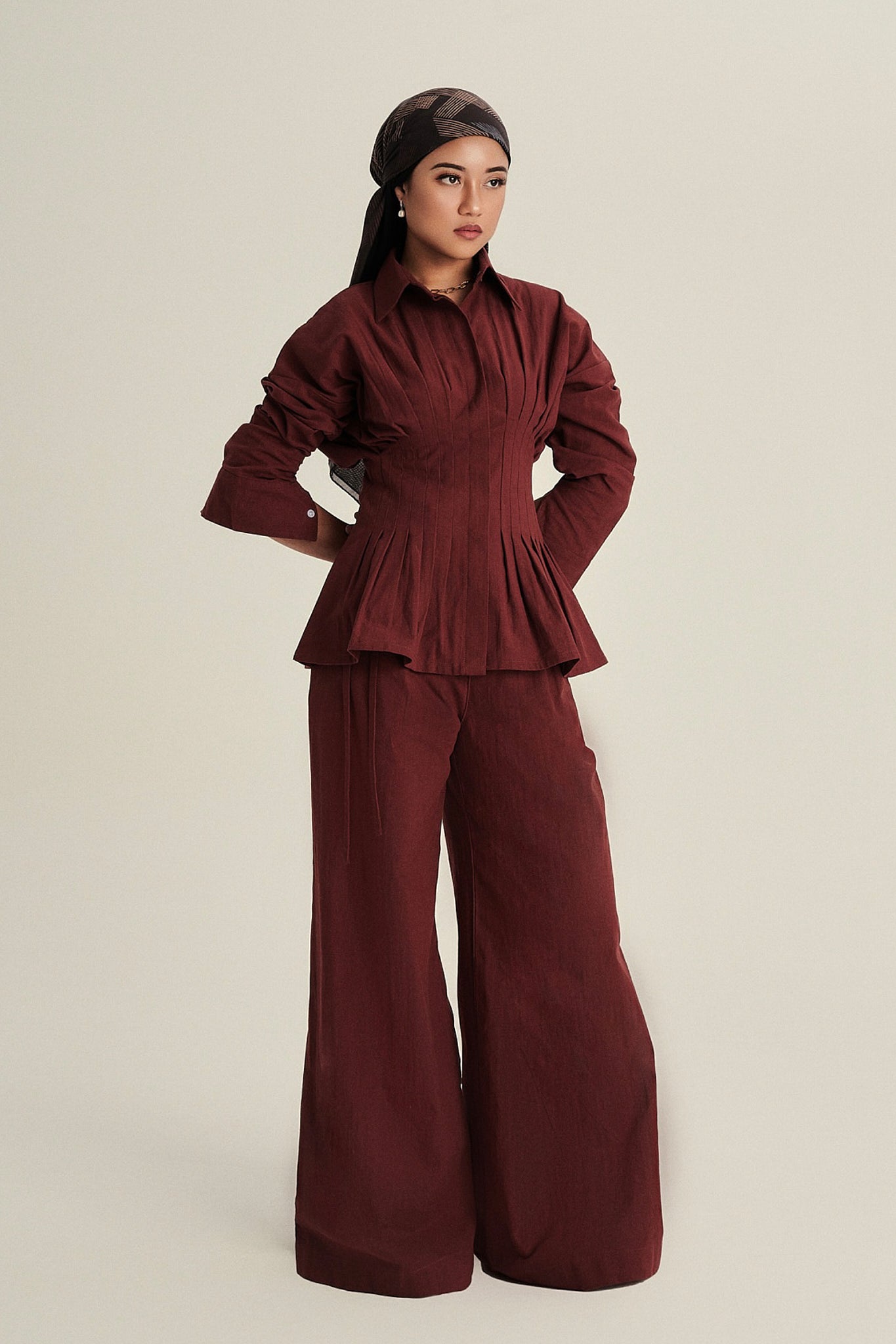 Vera Linen Top in Burgundy