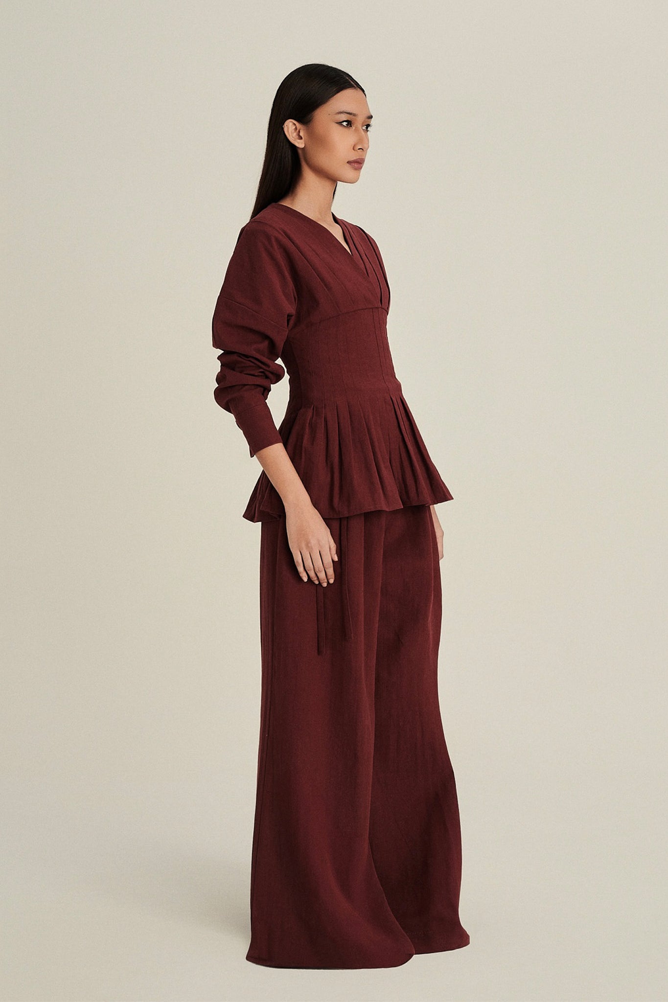 Valerie Linen Top in Burgundy