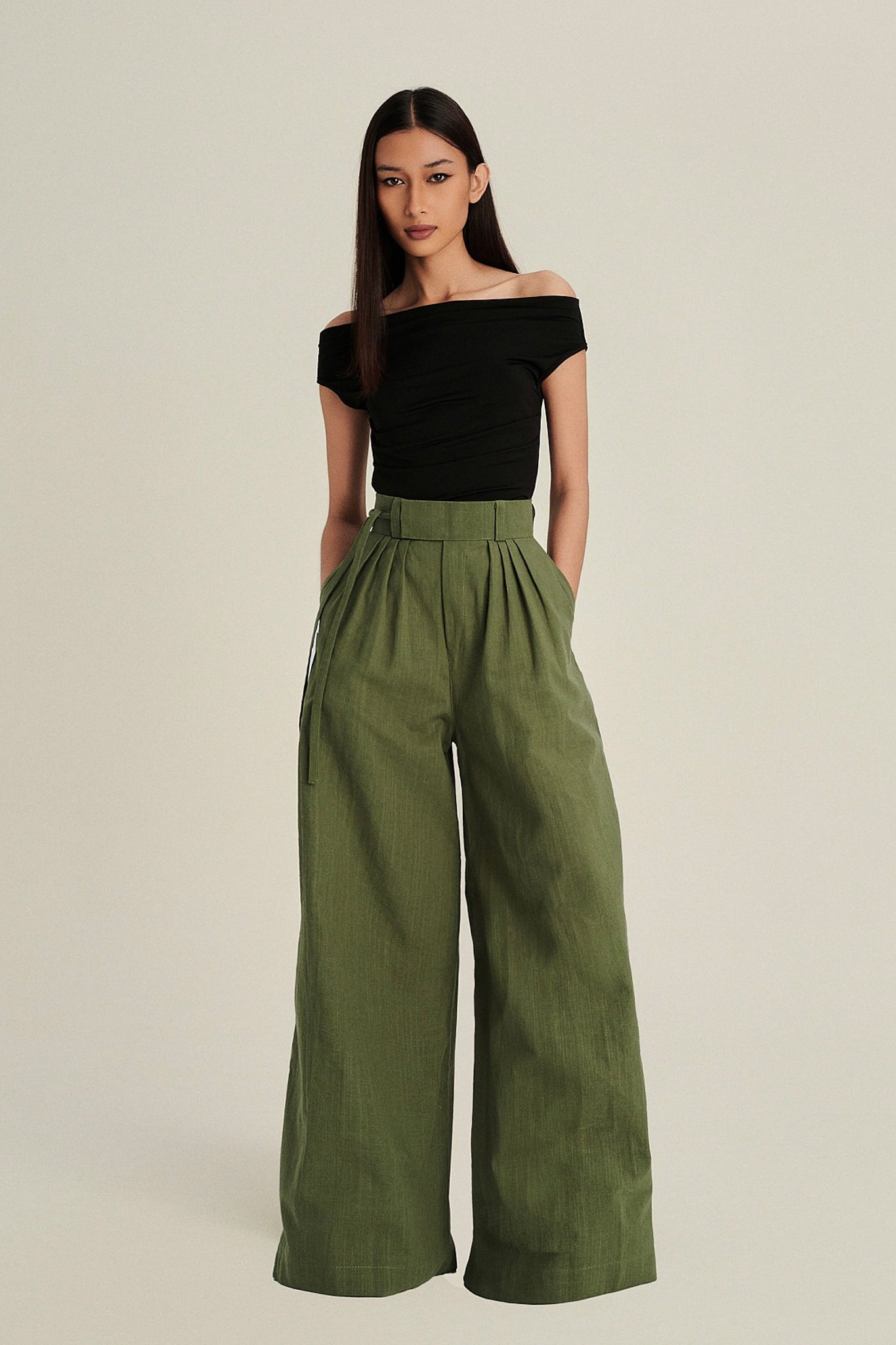 Verna Linen Pants in Olive